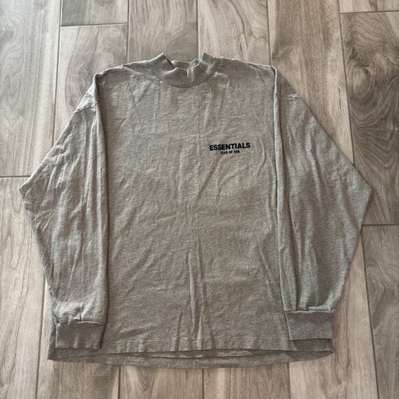 Fear Of God Essentials Men’s Sz M Long Sleeve Pullover Shirt Mock Neck Gray Logo - Picture 1 of 10